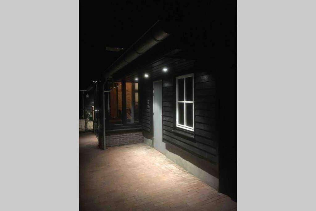 Uniek Houten Huis Nabij Bos En Plassen Hollandsche Rading Экстерьер фото